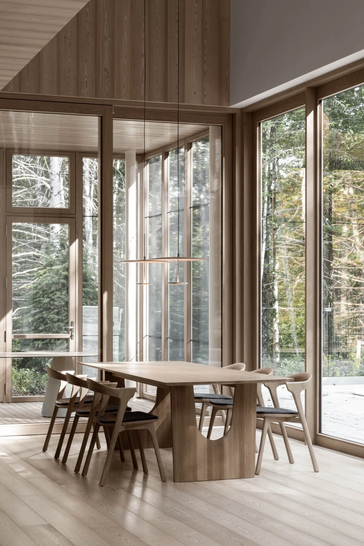 Wide plank European White Oak interior